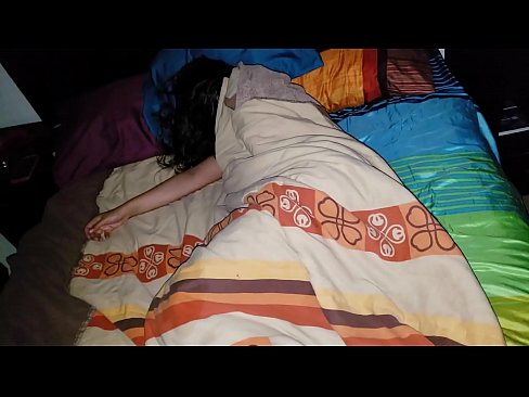 ❤️ Stepson nga gibadlong ang iyang batan-ong ina-ina samtang siya natulog. ️❌ Porno sa amon ❌️❤